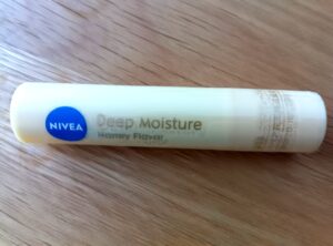 NIVEA ニベア ディープモイスチャーリップ はちみつの香り